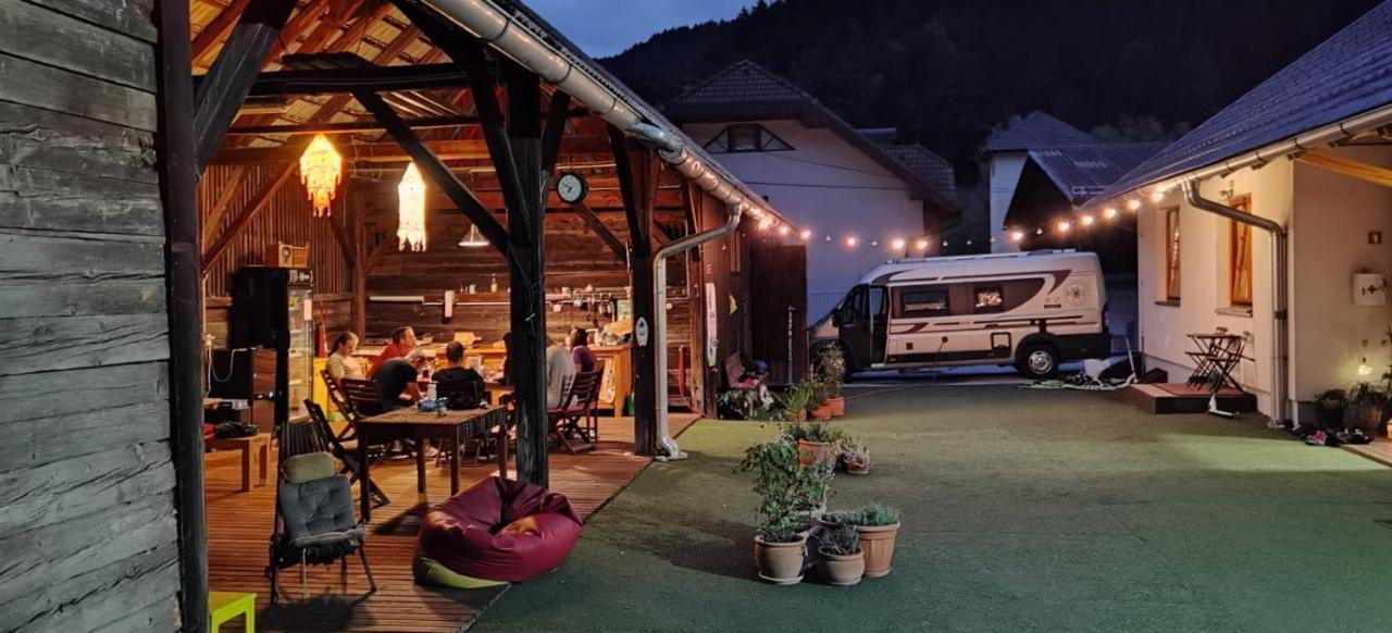 Bikeski Family Hotel, B&B, Apartaments, Rooms Mezica Kültér fotó
