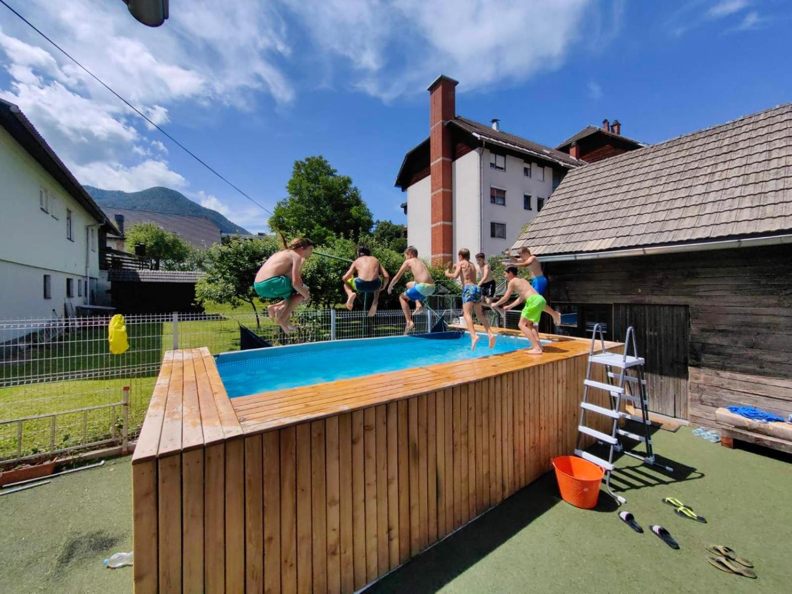 Bikeski Family Hotel, B&B, Apartaments, Rooms Mezica Kültér fotó